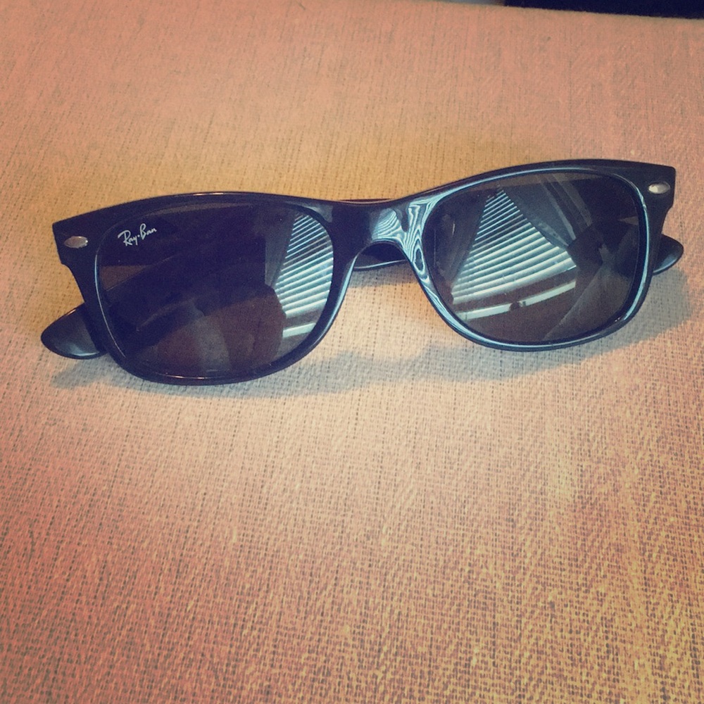 🕶 Black Ray Ban Wayfarer sunglasses 🕶